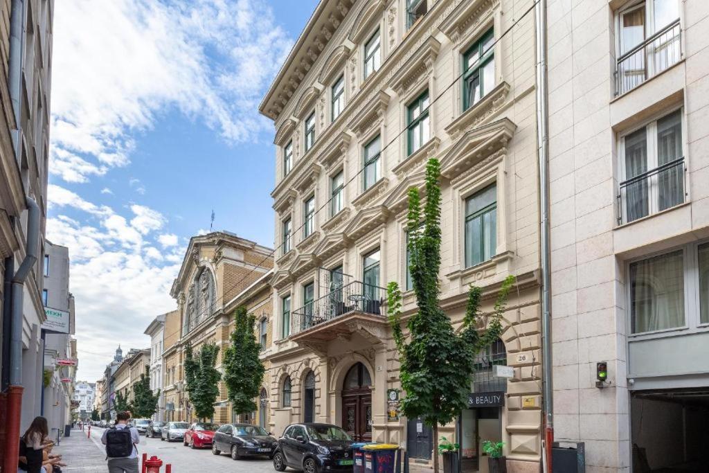 V26 Freedom Lodge Apartment Budapest Extérieur photo